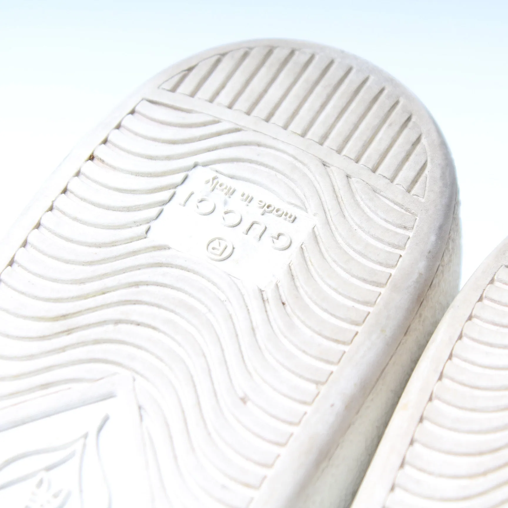 Ace Web Bee Sneakers Size 37.5