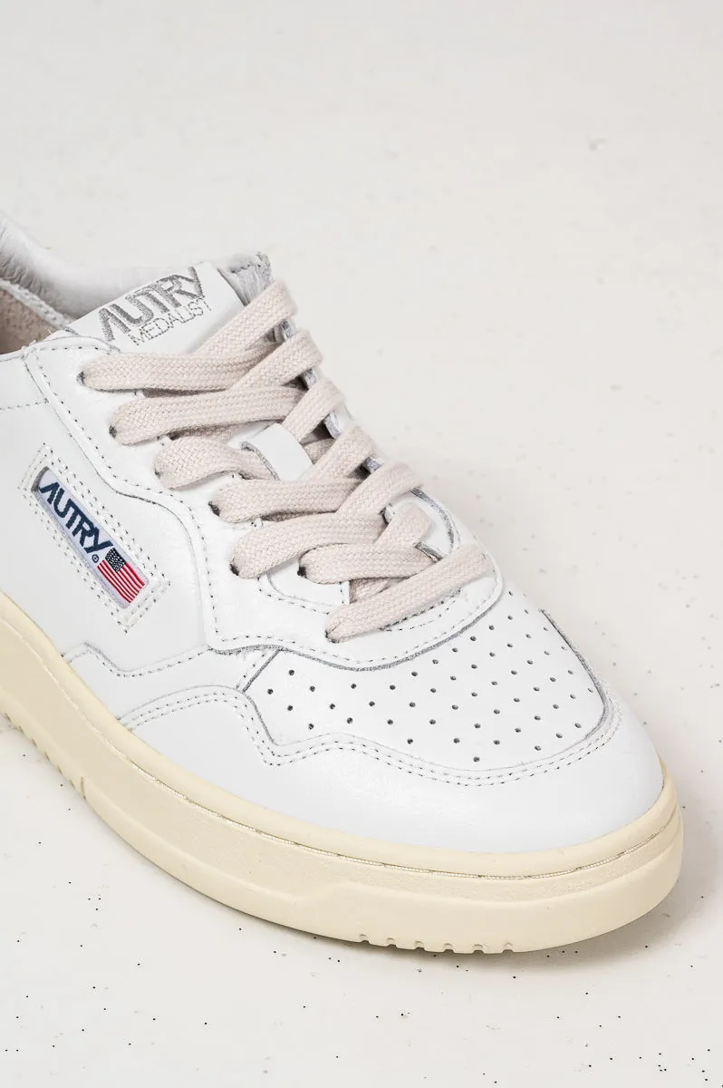 Autry Sneakers Medalist Low 3000