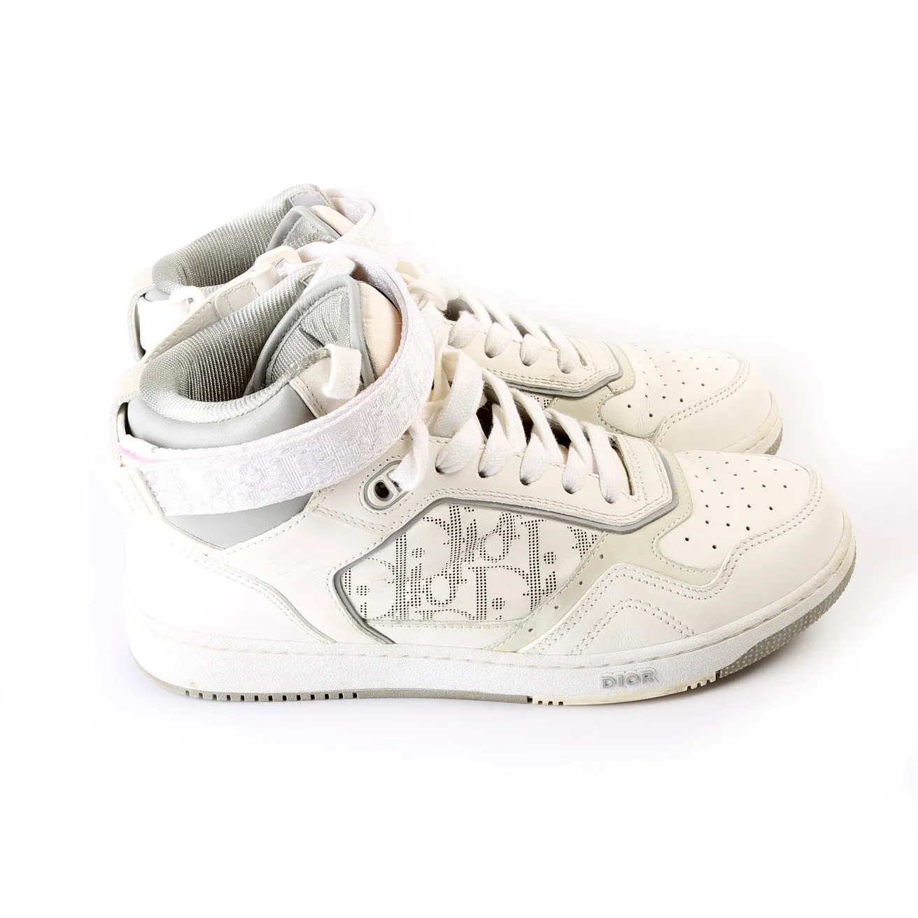 B27 Sneakers Size 40