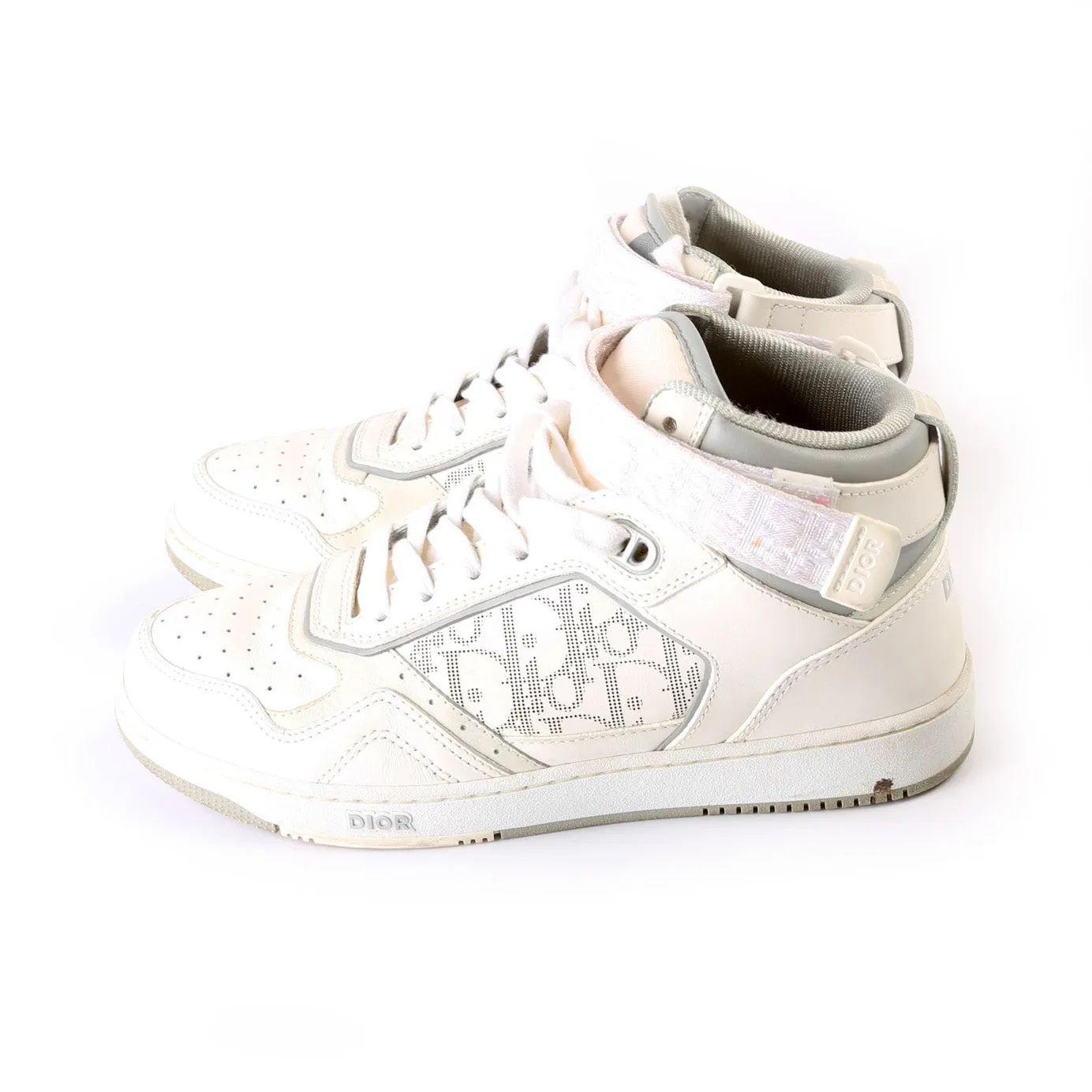 B27 Sneakers Size 40