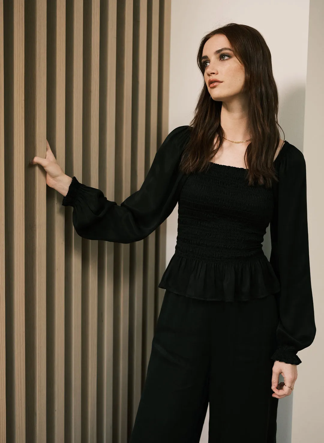 Bella Dahl Long Sleeve Smocked Top in Black