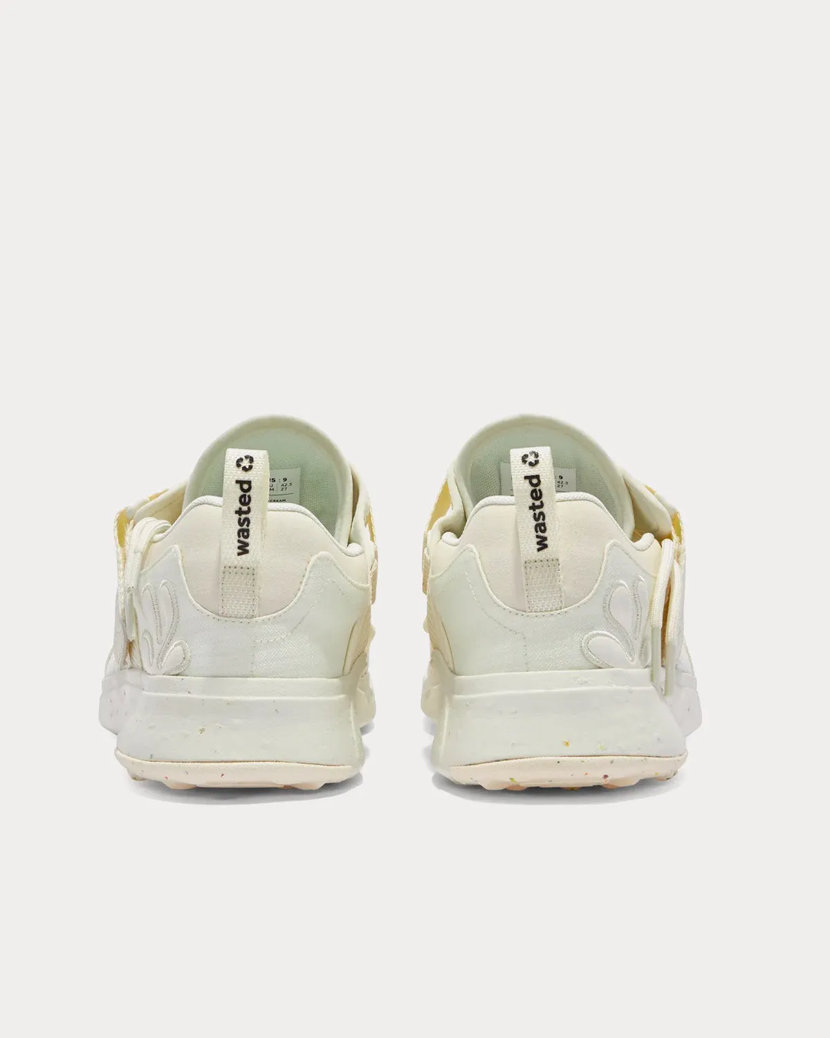 Earth Shoe 01 Sand White Slip On Sneakers