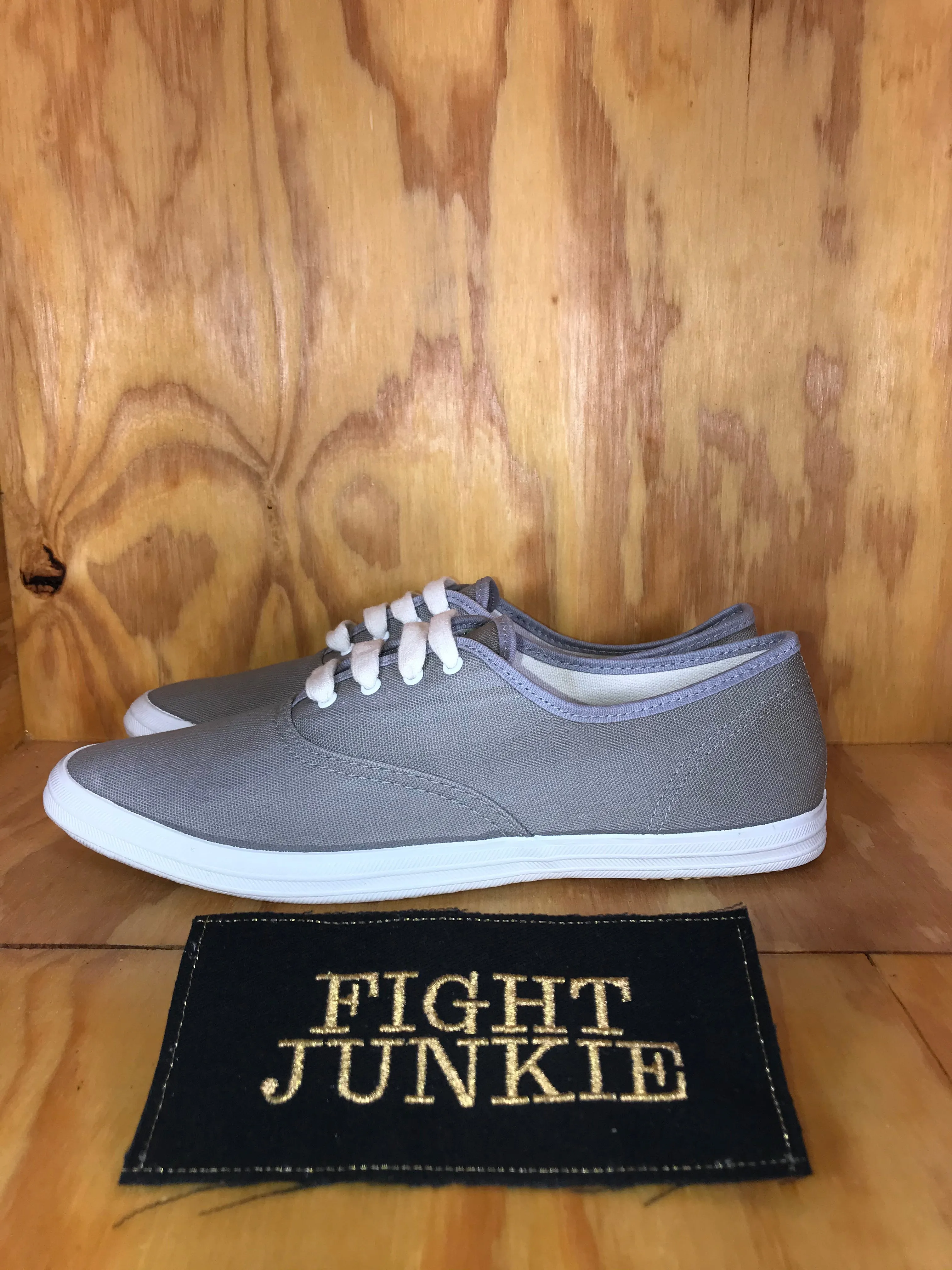 L.L. BEAN Women's Size 9M Lace-Up Canvas Flat Walking Shoes Sneakers Gray