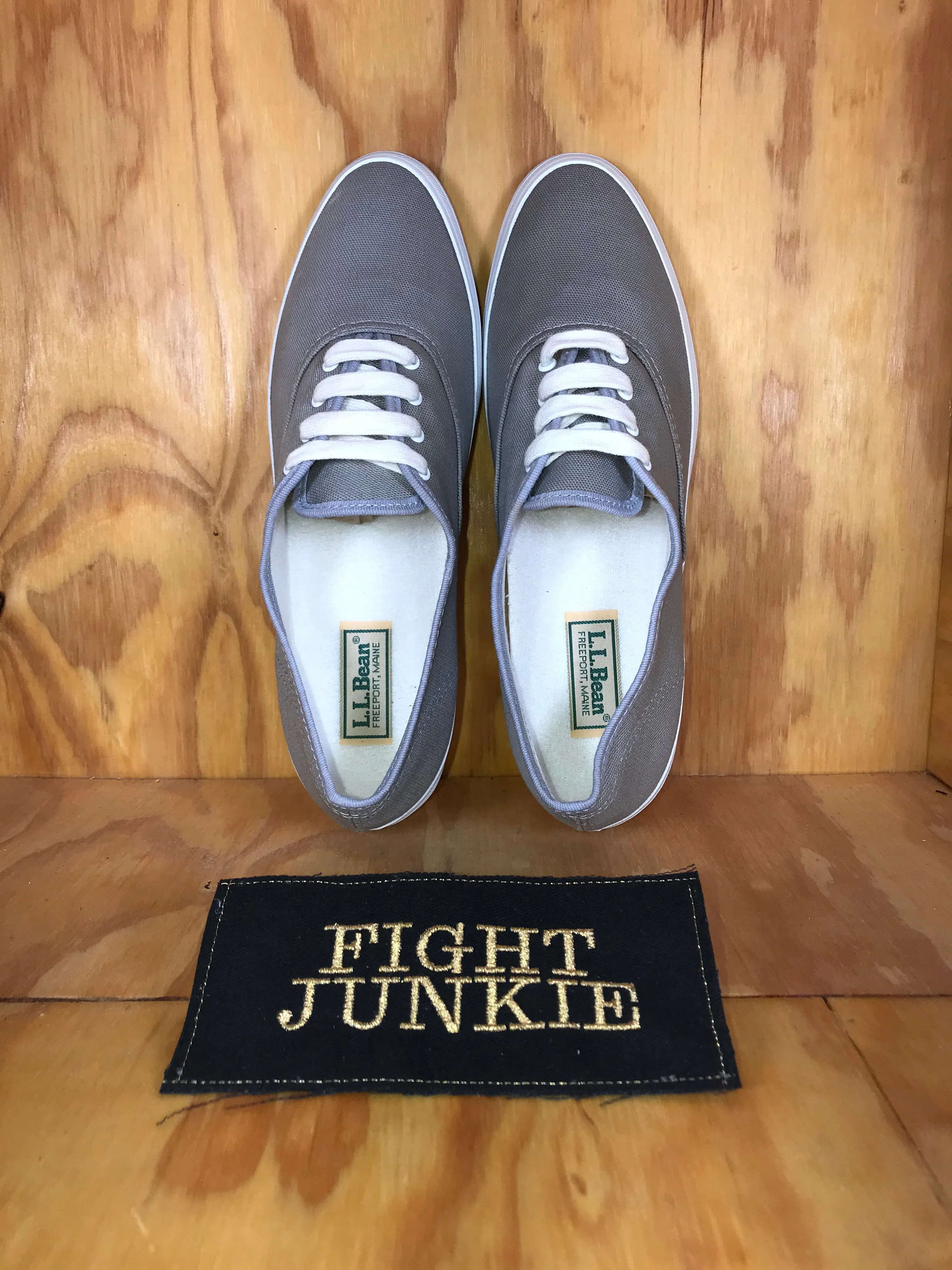 L.L. BEAN Women's Size 9M Lace-Up Canvas Flat Walking Shoes Sneakers Gray